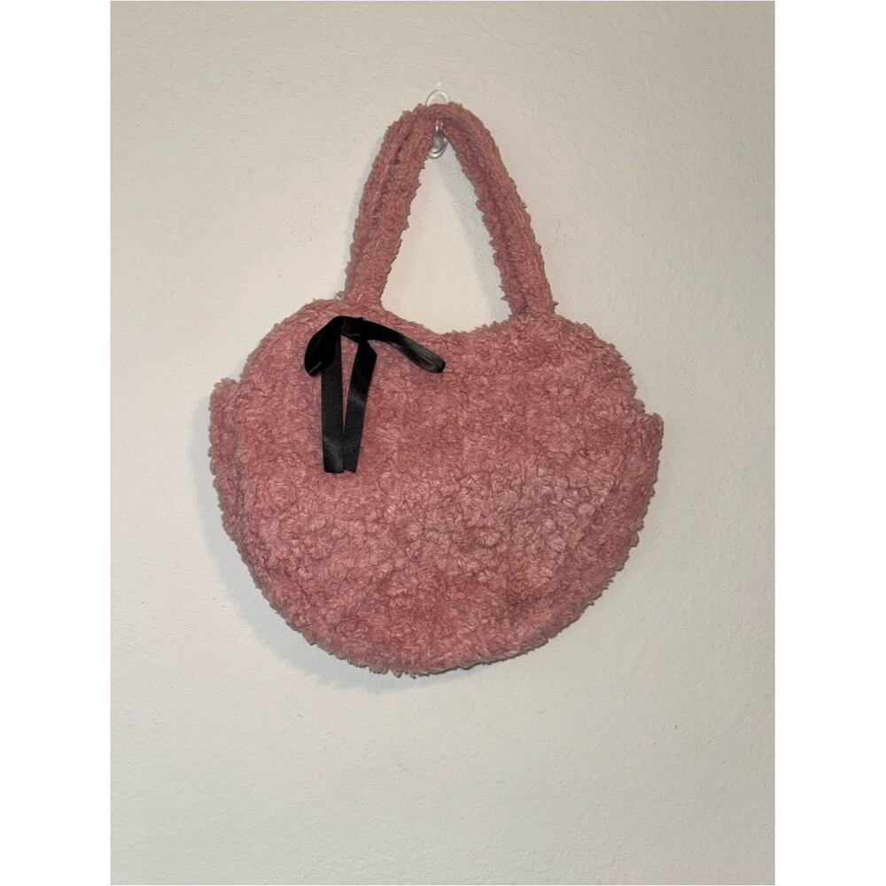 art class Plush Round Tote in Rose Pink with Black Ribbon